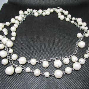 Ann Taylor Pearl Dangle Necklace